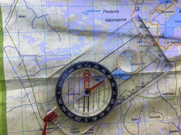  Karta och kompass är alltid bra att ta med sig.