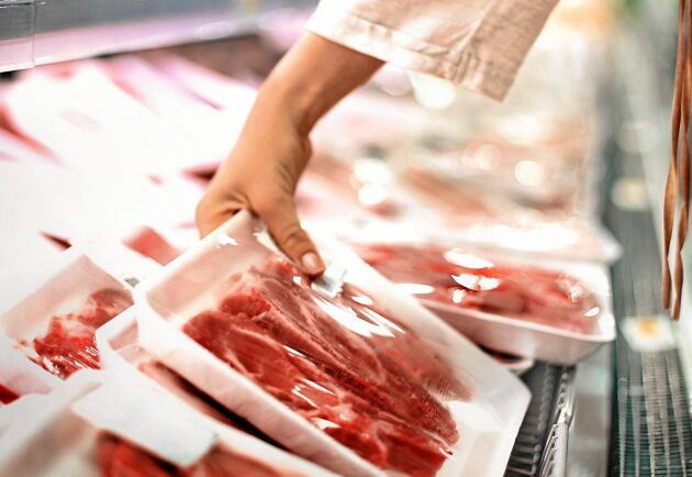  Branschen uppmanar kunderna att välja svenskt kött för att stötta bönder som drabbas av torkan.