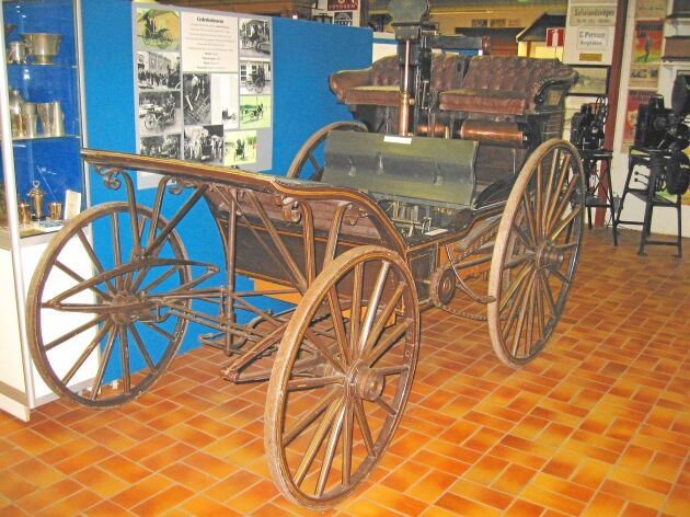  Cederholmaren byggdes på 1890-talet och räknas som Sveriges äldsta existerande bil.
