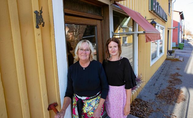  Katarina Samuelsson och dottern Emma har väckt liv i Brännvalls Café i Överkalix, en samlingspunkt för ortsborna.