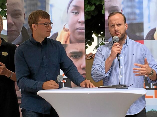  Christian Carlsson, KDU, till höger, svarade för hur Kristdemokraterna vill tackla de frågor Hugo Eriksson ställde om äganderätten.